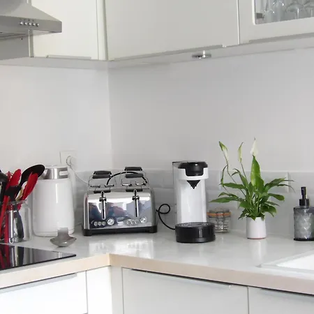 Prázdninový dům Maison Plain-pied 1-6 Personnes Calme Jardin Parking Prive